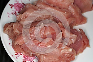 Cut pork tenderloin as medallions and sautÃƒÆ’Ã†â€™Ãƒâ€ Ã¢â‚¬â„¢ÃƒÆ’Ã¢â‚¬Å¡Ãƒâ€šÃ‚Â©ed on both sides in the pan